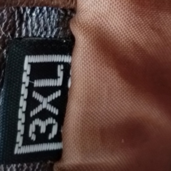 Plus Size REAL Leather Moto Jacket - 3X but FITS SMALL (like a 1X/2X) - Picture 7 of 9